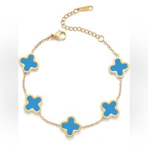 Gold clover lucky bracelet